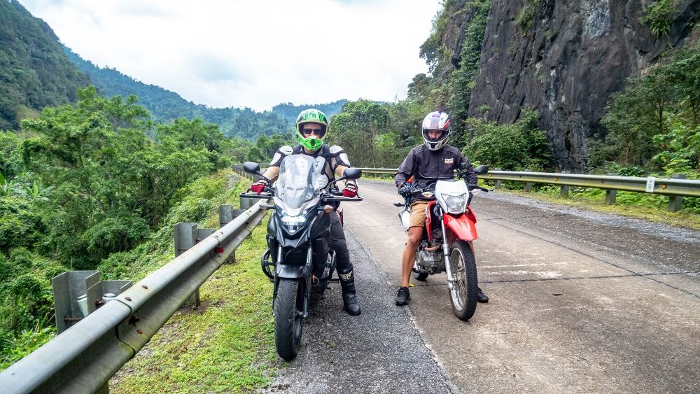 tại sao phải đặt cọc khi thuê xe với Chrunix